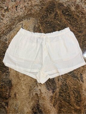 Universal Thread Cream Drawstring Linen-Blend Shorts